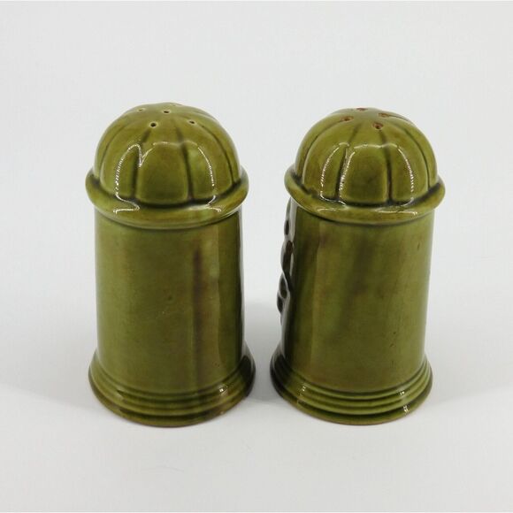 Vintage Ceramic Green Salt Pepper Shaker Set MCM Retro - Picture 4 of 5